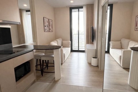 Studio in the Condo in Khlong Toei, Bangkok, Thailand  № 162073 - photo 1