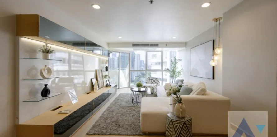 Condo à Khlong Toei, Bangkok, Thaïlande, 2 chambres № 215325