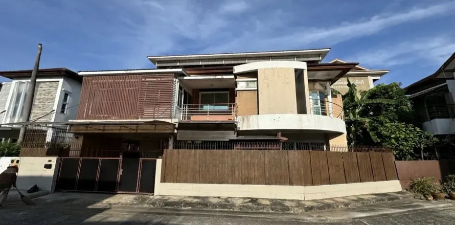 Дом в Правете, Бангкок, Таиланд с 3 спальнями  № 169044