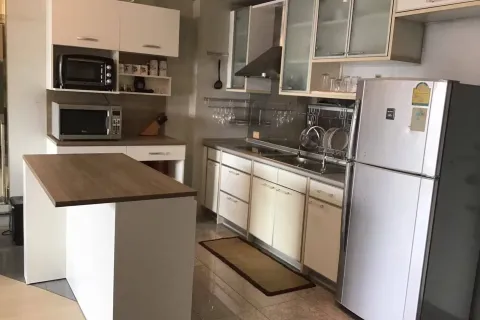 Кондоминиум с 2 спальнями в Клонг Тоэй, Бангкок, Таиланд № 167835 - фото 6