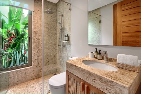 Villa in Phuket, Thailand 4 bedrooms № 163565 - photo 15