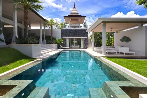 Villa in Phuket, Thailand 4 bedrooms № 163565 - photo 7