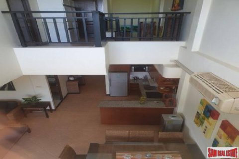 Duplex on Jomtien Beach, Pattaya, Thailand 3 bedrooms № 193553 - photo 4