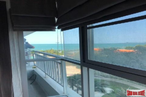 Apartment on Jomtien Beach, Pattaya, Thailand 2 bedrooms № 193556 - photo 4