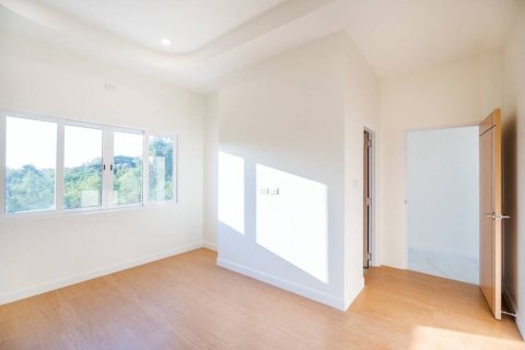 Villa in Hua Hin, Thailand 4 bedrooms № 120406 - photo 5