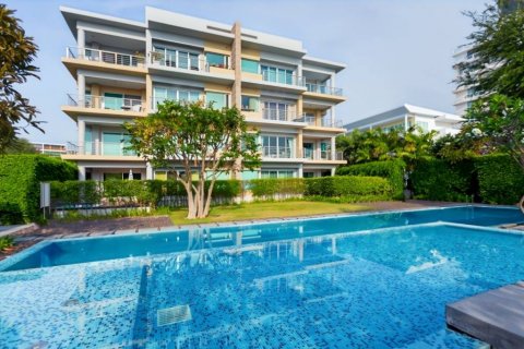 Condo in Hua Hin, Thailand, 2 bedrooms  № 120409 - photo 1