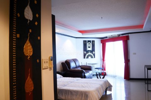 Studio dans le Condo à Bang Lamung, Thaïlande  № 205188