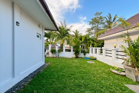 Villa in Hua Hin, Thailand 4 bedrooms № 172753 - photo 6