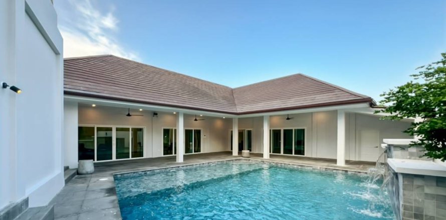 Villa in Hua Hin, Thailand 4 bedrooms № 172753