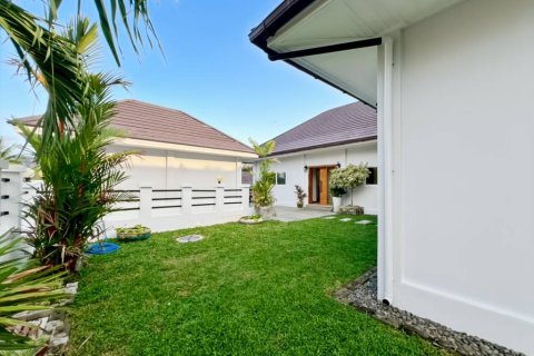 Villa in Hua Hin, Thailand 4 bedrooms № 172753 - photo 8