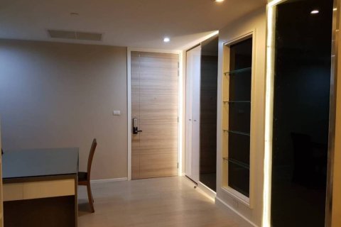 Кондоминиум с 1 спальней в Бангкоке, Таиланд № 172757 - фото 8