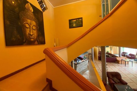 Вилла в Паттайе, Таиланд с 4 спальнями  № 172758 - фото 3