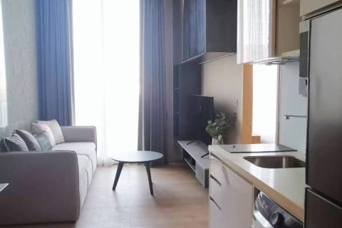 Studio in the Condo in Watthana, Bangkok, Thailand  № 161739 - photo 2