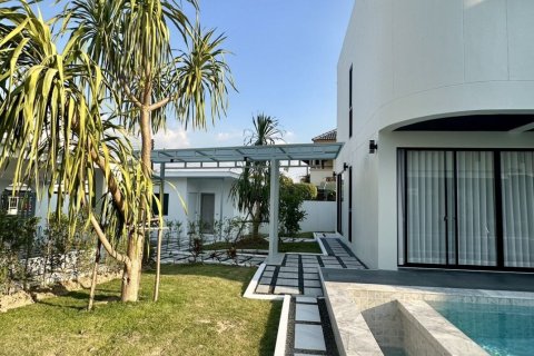 House in Hang Dong, Thailand 5 bedrooms № 161738 - photo 14
