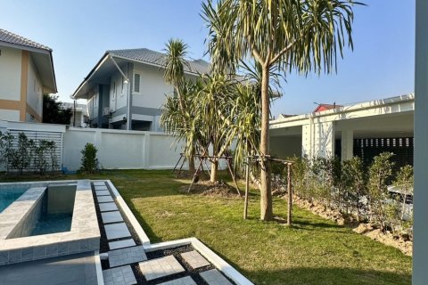 House in Hang Dong, Thailand 5 bedrooms № 161738 - photo 13