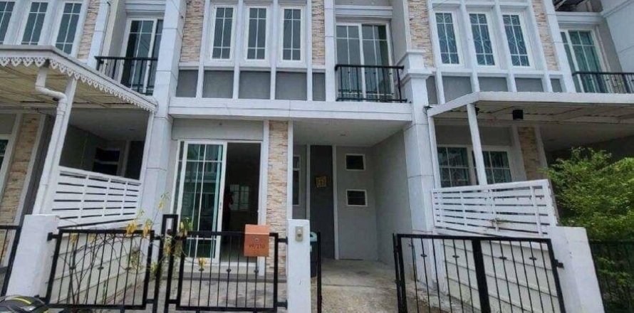 Townhouse à Bang Kruai, Thaïlande 3 chambres № 161735