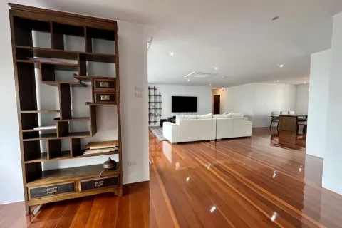 Кондоминиум с 3 спальнями в Ваттхане, Бангкок, Таиланд № 164359 - фото 2