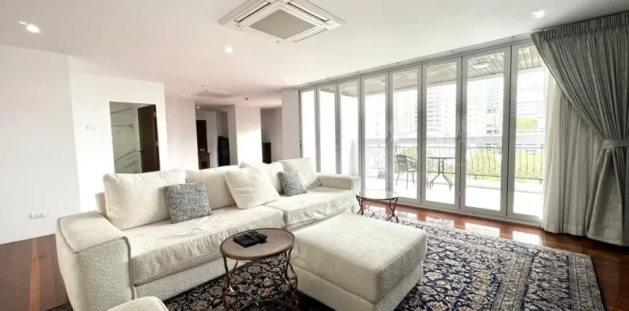 Кондоминиум с 3 спальнями в Ваттхане, Бангкок, Таиланд № 164359