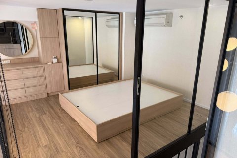 Condo in Khlong Toei, Bangkok, Thailand, 2 bedrooms  № 164361 - photo 2