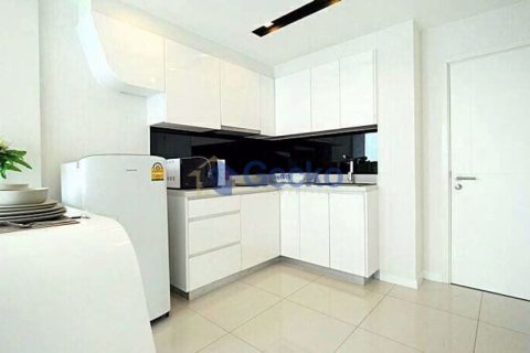 Condo in Pattaya, Thailand, 1 bedroom  № 204739 - photo 2