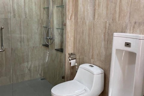 House in Phuket, Thailand 2 bedrooms № 164210 - photo 14