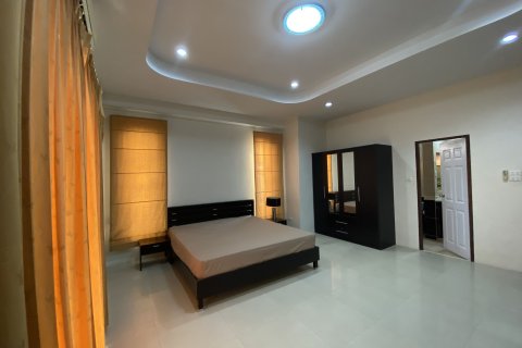 Дом в Паттайе, Таиланд с 3 спальнями  № 157333 - фото 4