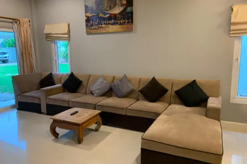 Villa in Hua Hin, Thailand 4 bedrooms № 157328 - photo 7