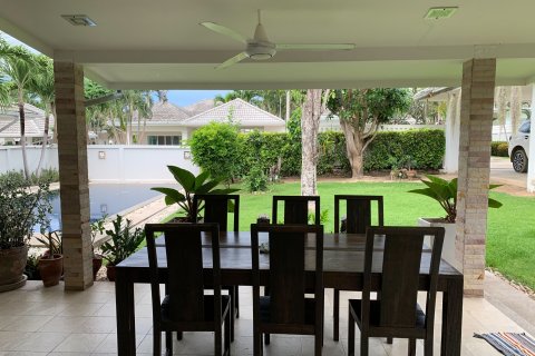 Villa in Hua Hin, Thailand 4 bedrooms № 157328 - photo 6
