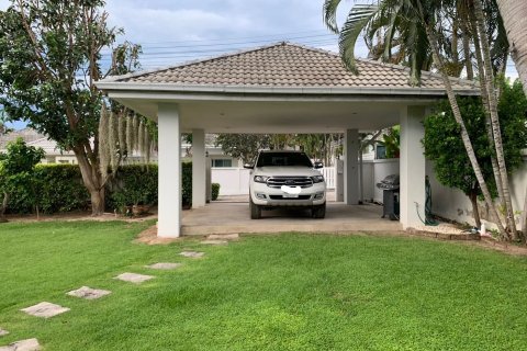 Villa in Hua Hin, Thailand 4 bedrooms № 157328 - photo 21