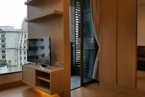 Studio in the Condo in Khlong Toei, Bangkok, Thailand  № 157331 - photo 2