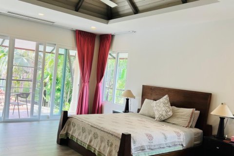 Villa in Phuket, Thailand 6 bedrooms № 157334 - photo 18
