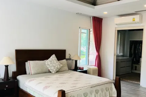 Villa in Phuket, Thailand 6 bedrooms № 157334 - photo 19