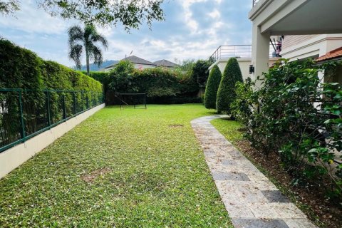 Villa in Phuket, Thailand 6 bedrooms № 157334 - photo 14