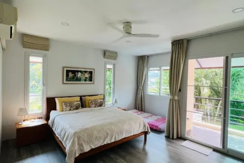 Villa in Phuket, Thailand 6 bedrooms № 157334 - photo 28