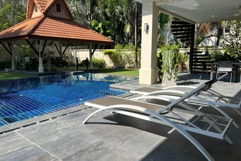 Villa in Phuket, Thailand 6 bedrooms № 157334 - photo 2