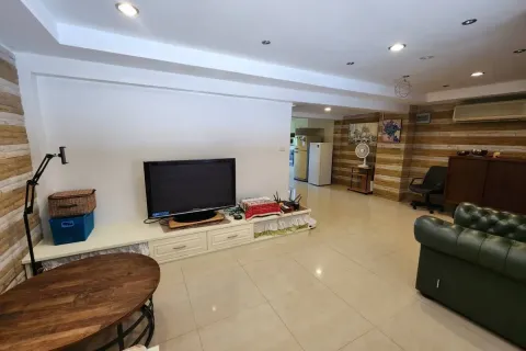 Reihenhaus in Pattaya, Thailand 4 Schlafzimmer № 220721 - Foto 3