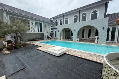 Haus in Pattaya, Thailand 7 Schlafzimmer № 220723 - Foto 20