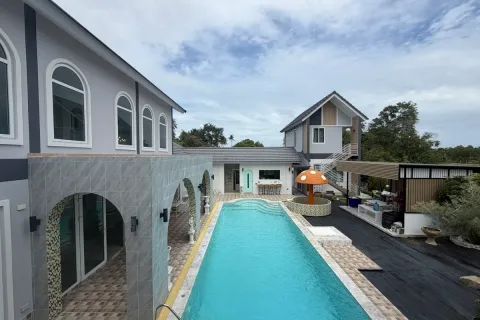 Haus in Pattaya, Thailand 7 Schlafzimmer № 220723 - Foto 3