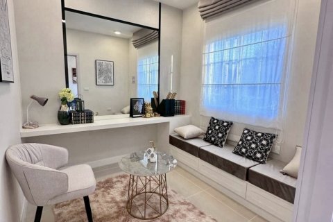 Haus in Pattaya, Thailand 3 Schlafzimmer № 220719 - Foto 12