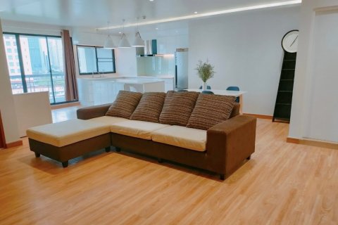 Кондоминиум с 3 спальнями в Бангкоке, Таиланд № 143344 - фото 1