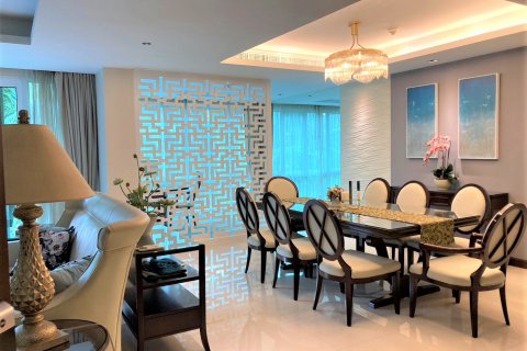 Кондоминиум с 4 спальнями в Бангкоке, Таиланд № 143340 - фото 9