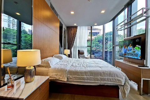 Condo in Bangkok, Thailand, 3 bedrooms  № 143342 - photo 4