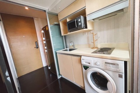 Кондоминиум с 1 спальней в Бангкоке, Таиланд № 143343 - фото 4