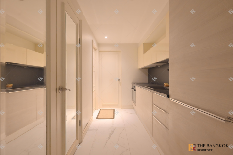 Condo in Bangkok, Thailand, 2 bedrooms № 186394 - photo 9