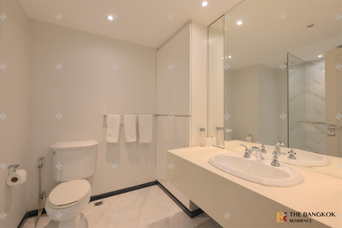 Condo in Bangkok, Thailand, 2 bedrooms № 186394 - photo 4