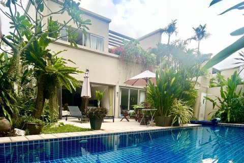 Villa in Phuket, Thailand 2 bedrooms № 160213 - photo 6