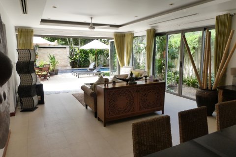 Villa in Phuket, Thailand 2 bedrooms № 160213 - photo 4