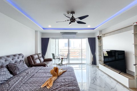 Studio dans le Condo à Bang Lamung, Thaïlande  № 205126