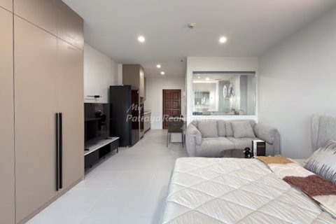 Studio dans le Condo à Bang Lamung, Thaïlande  № 205122