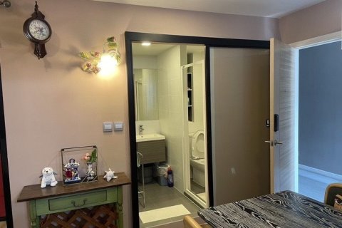 Condo in Min Buri, Bangkok, Thailand, 2 bedrooms № 154823 - photo 25